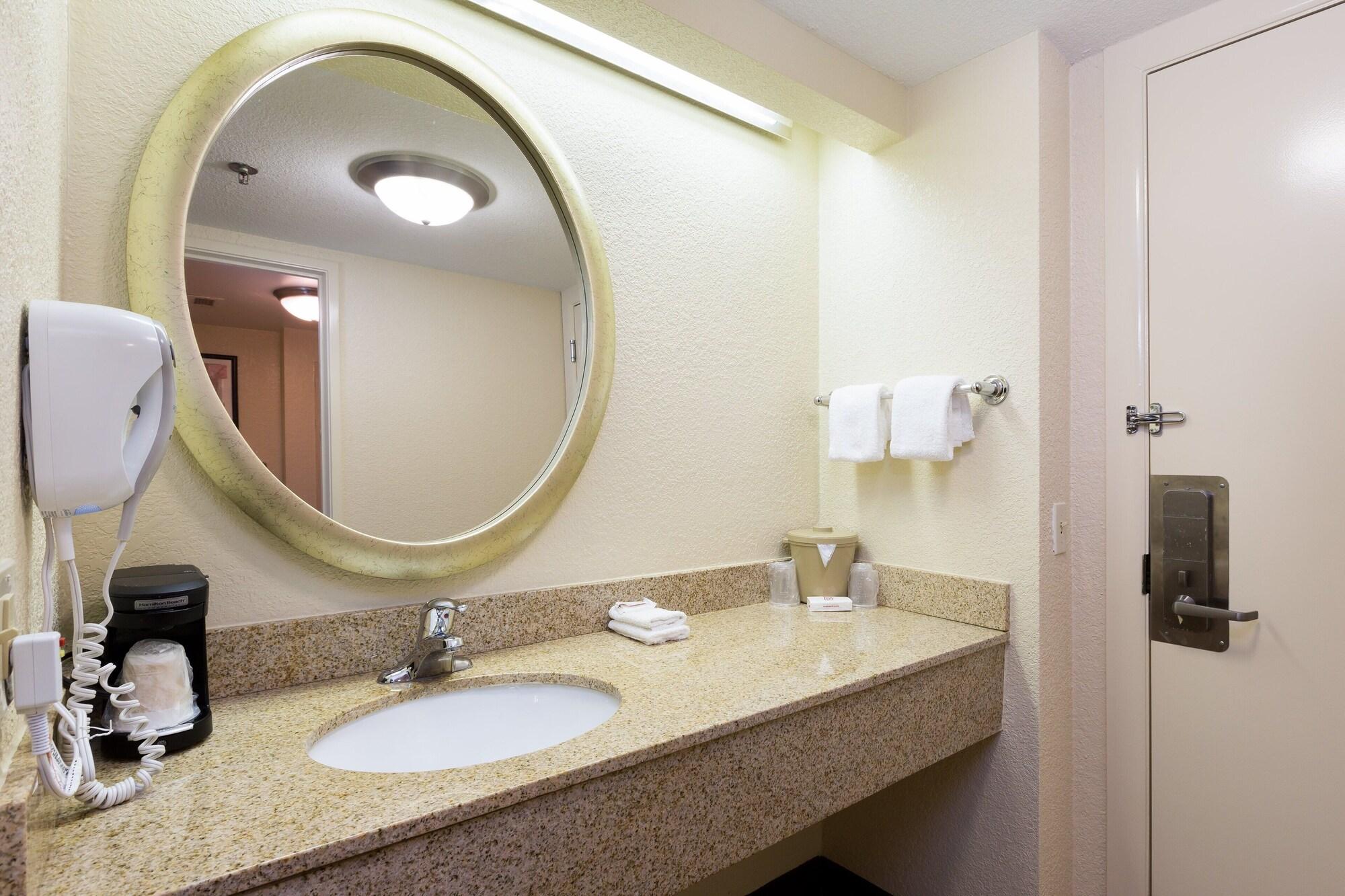 Red Roof Inn Houston - Westchase Exterior photo
