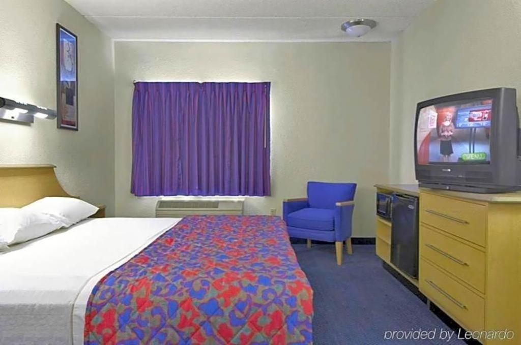 Red Roof Inn Houston - Westchase Exterior photo