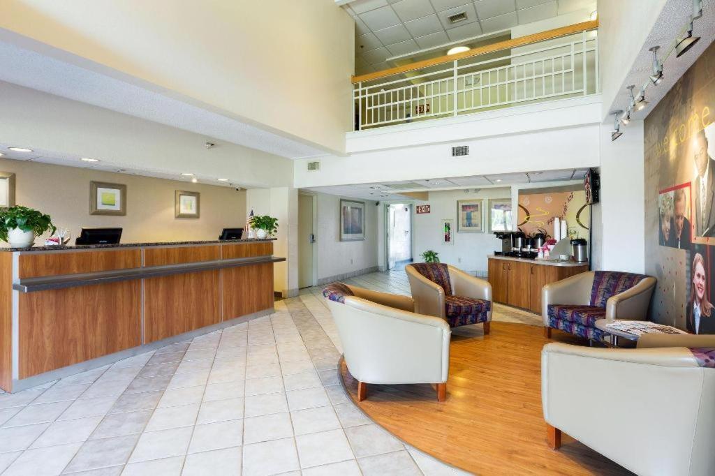 Red Roof Inn Houston - Westchase Exterior photo