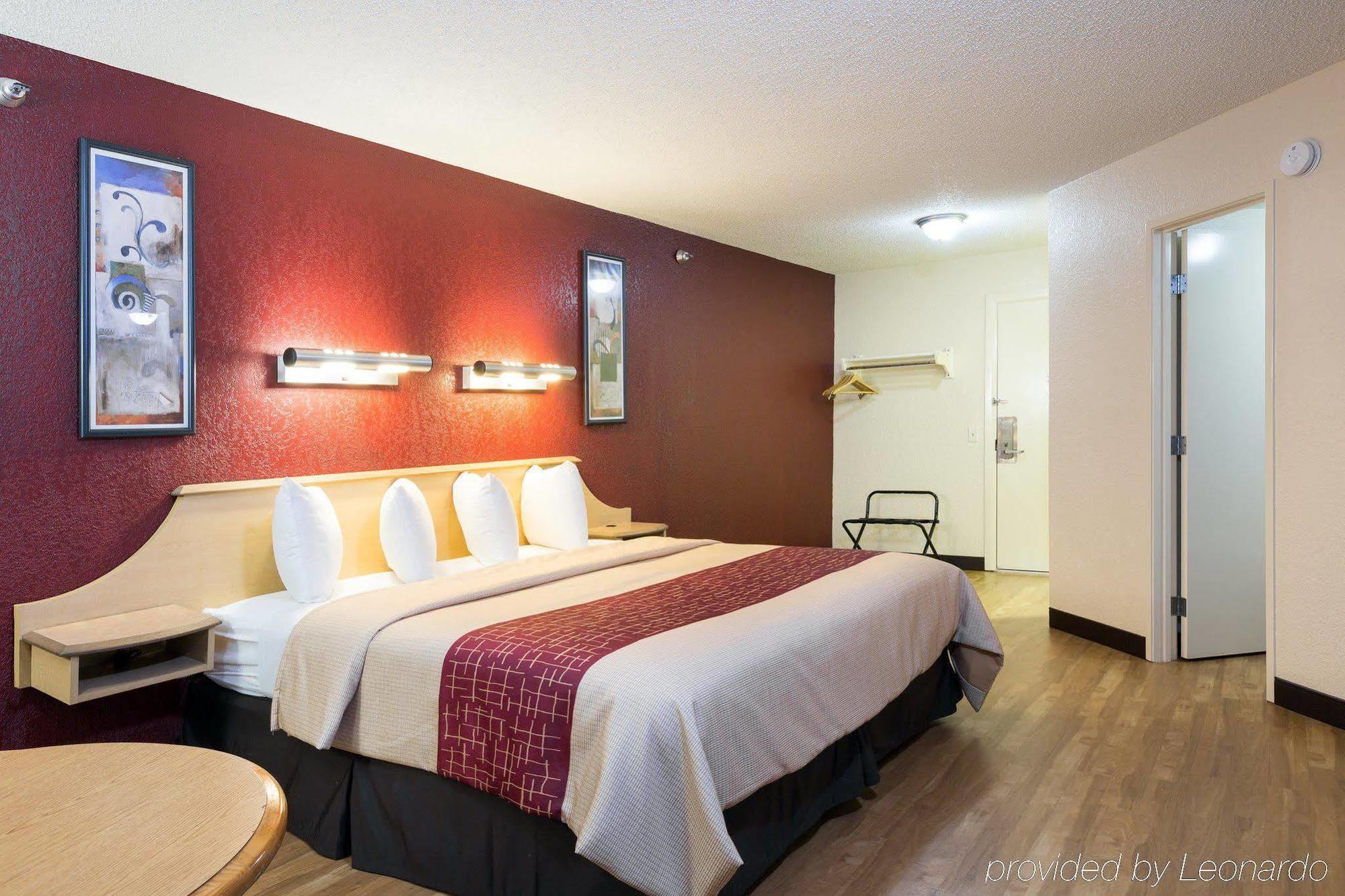 Red Roof Inn Houston - Westchase Exterior photo
